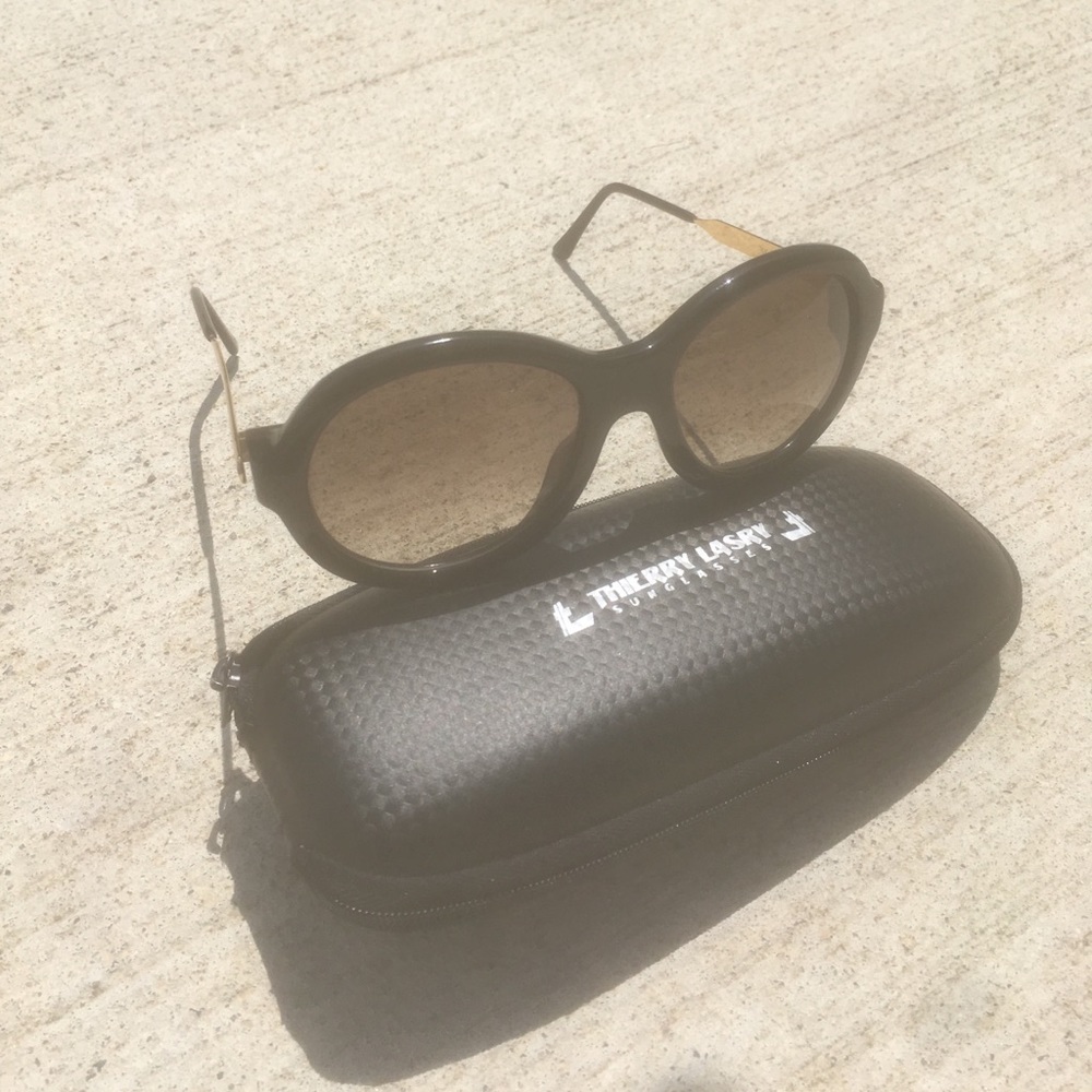 🚨SOLD🚨Thierry lasry sunglasses